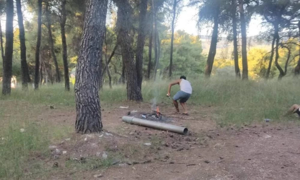 Μαλακάσα: Πάρα τις προειδοποιήσεις της πυροσβεστικής οι μετανάστες ανάβουν φωτιές στο δάσος